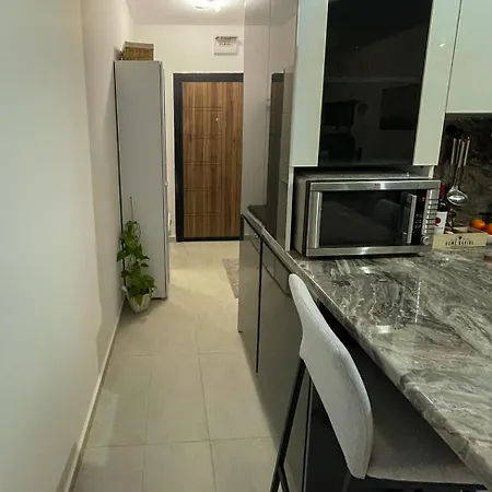 Nelly's Place 10 Apartament *