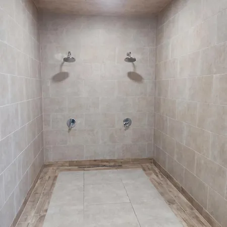 Nelly's Place 10 Apartament *